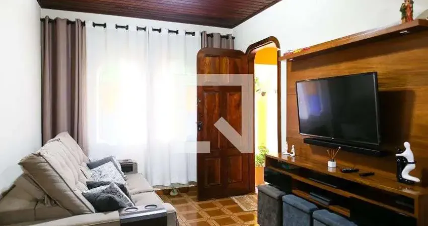 Casa para Aluguel - Jardim das Maravilhas, 2 Quartos, 300 m² - Santo André