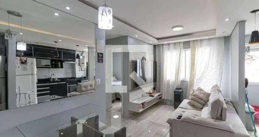 Apartamento para Aluguel - Vila Carmosina, 2 Quartos, 46 m² - São Paulo