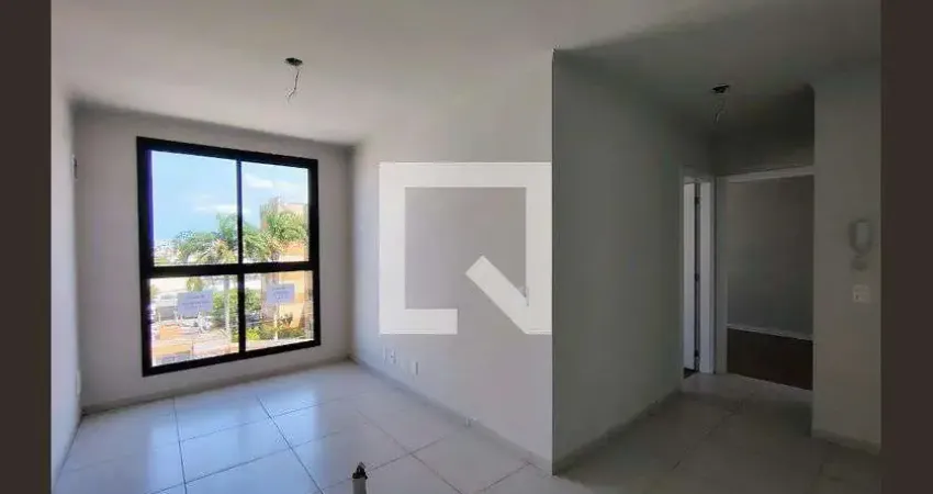 Apartamento para Aluguel - Serraria, 2 Quartos, 45 m² - São José