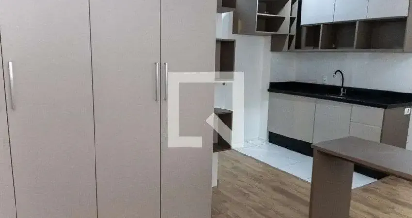 Kitnet / Stúdio para Aluguel - Centro, 1 Quarto, 24 m² - Osasco