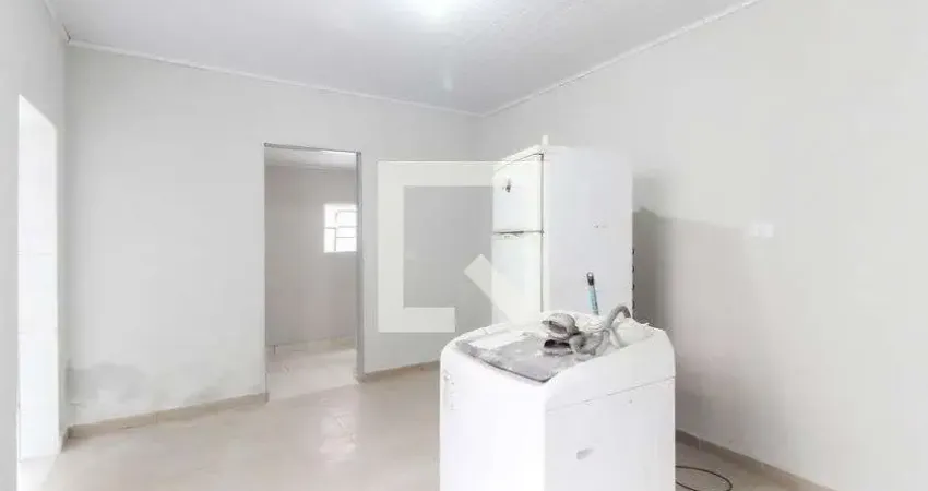 Casa com 2 quartos para alugar na Rua Manuel Ribas, Itaquera, São Paulo