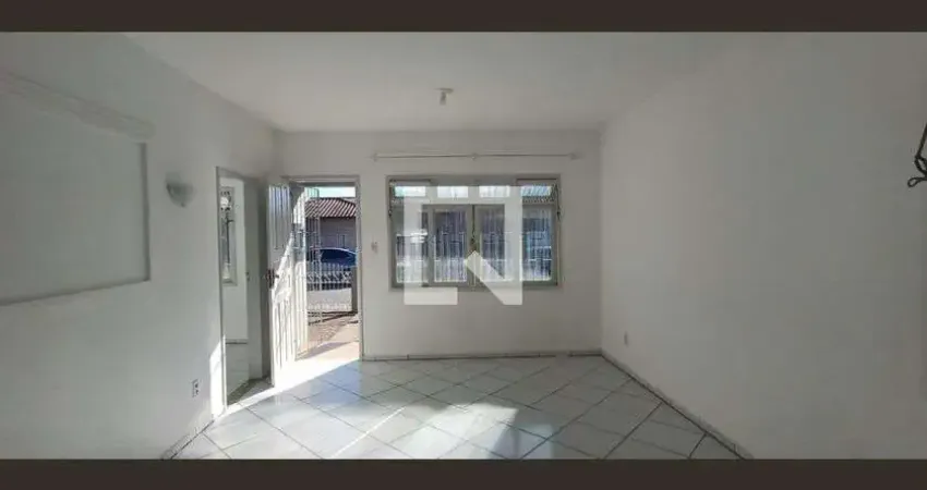Casa com 2 quartos para alugar na Rua Antônio Elias, Picadas do Sul, São José