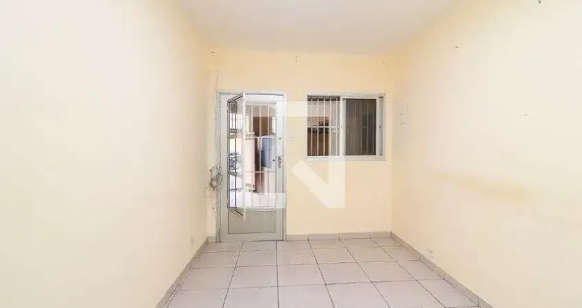 Casa com 2 quartos para alugar na Rua Nicolau Campanella, Itaquera, São Paulo
