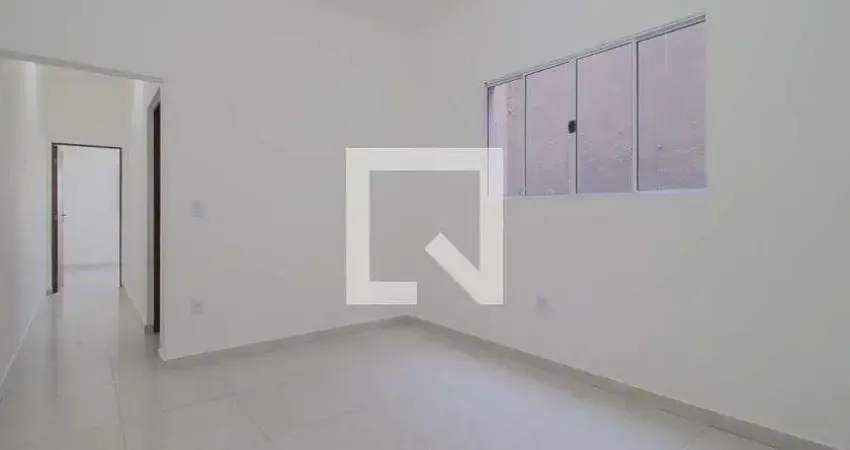 Casa com 2 quartos para alugar na Rua Doutor Luís Camargo Aranha, Vila Falchi, Mauá