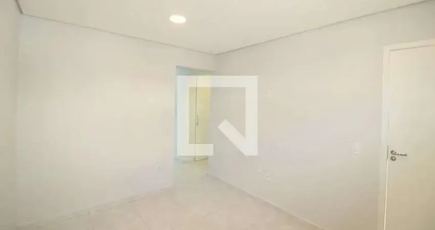 Casa com 2 quartos para alugar na Avenida Aratãs, Moema, São Paulo