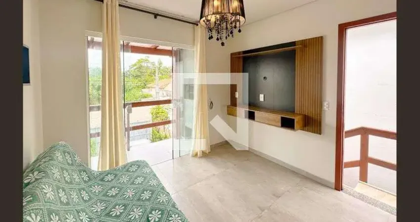 Cobertura para Aluguel - São João do Rio Vermelho, 2 Quartos, 73 m² - Florianópolis