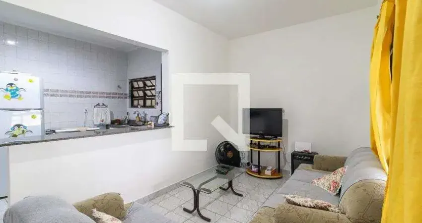 Casa com 2 quartos para alugar na Rua Abdias Pedrosa, Vilamar, Praia Grande