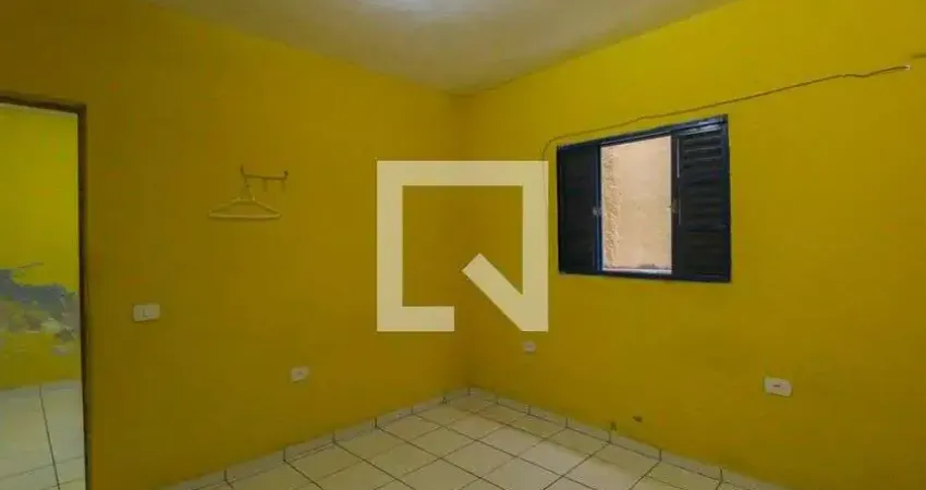 Casa para Aluguel - Cidade Satelite Santa Barbara, 1 Quarto, 63 m² - São Paulo