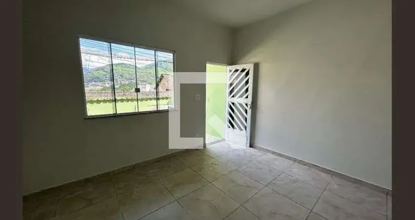 Casa para Aluguel - Cascadura, 2 Quartos, 68 m² - Rio de Janeiro
