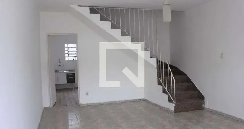 Casa para Aluguel - Jardim Cocaia, 2 Quartos, 126 m² - Guarulhos