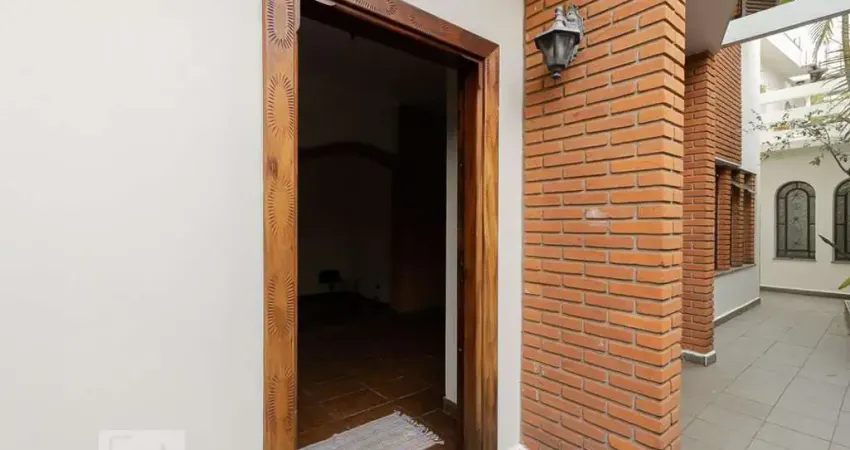 Casa com 4 quartos para alugar na Rua Boiçununga, Sacomã, São Paulo