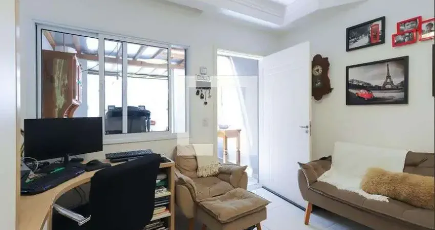 Casa com 2 quartos para alugar na Rua Mário Araújo, Santana, São Paulo