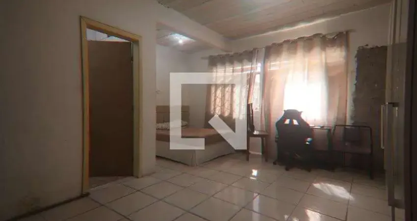 Casa para Aluguel - Hamburgo Velho, 2 Quartos, 70 m² - Novo Hamburgo