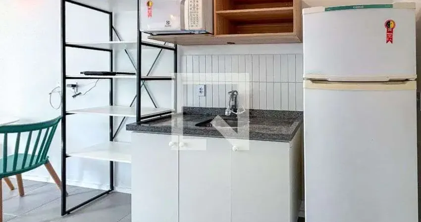 Kitnet / Stúdio para Aluguel - Centro, 1 Quarto, 21 m² - São Paulo