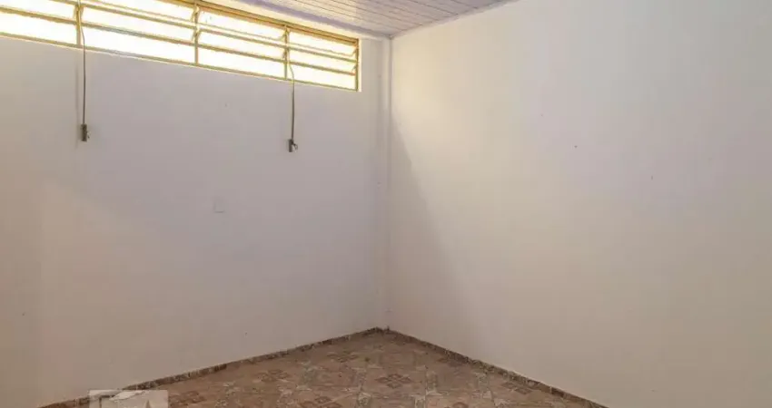 Casa com 2 quartos para alugar na Avenida Renata, Vila Formosa, São Paulo