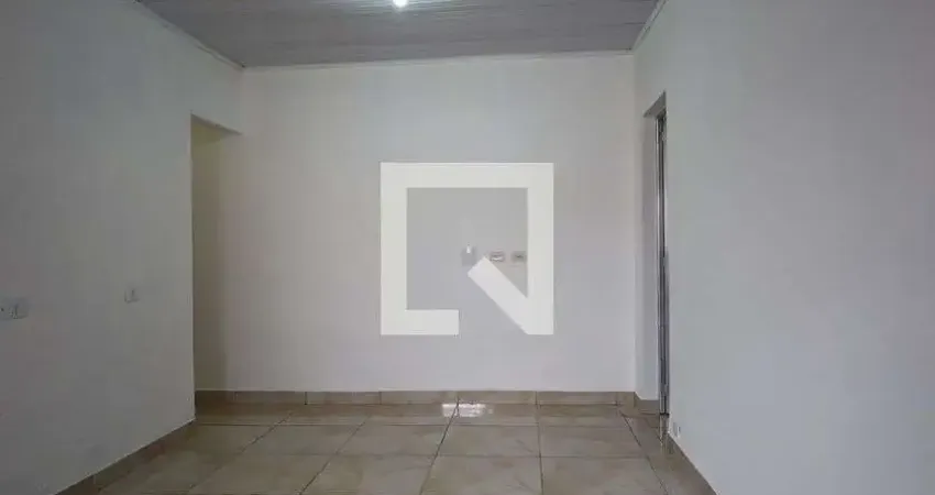 Casa com 3 quartos para alugar na Rua Hugo Guedes da Cruz, Rio Bonito, São Paulo