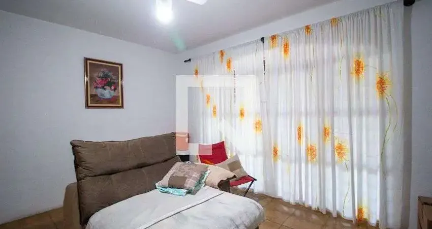 Casa para Aluguel - Vila Barcelona, 3 Quartos, 250 m² - Sorocaba