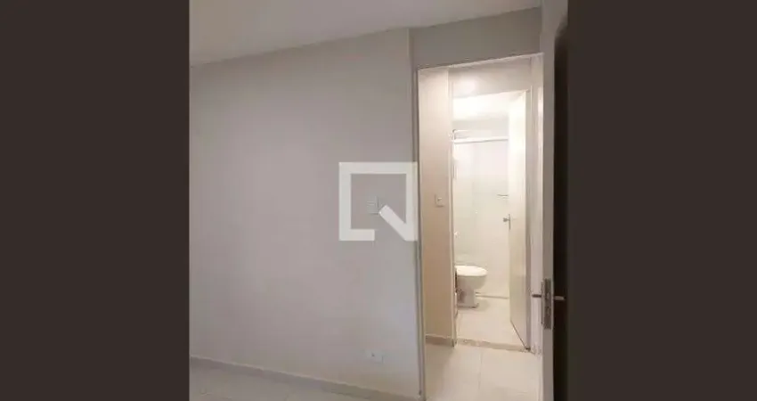 Apartamento com 2 quartos para alugar na Rua Piratininga, Brás, São Paulo