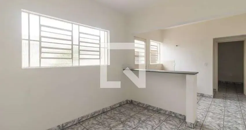 Casa com 1 quarto para alugar na Rua Raimundo Lúlio, Artur Alvim, São Paulo