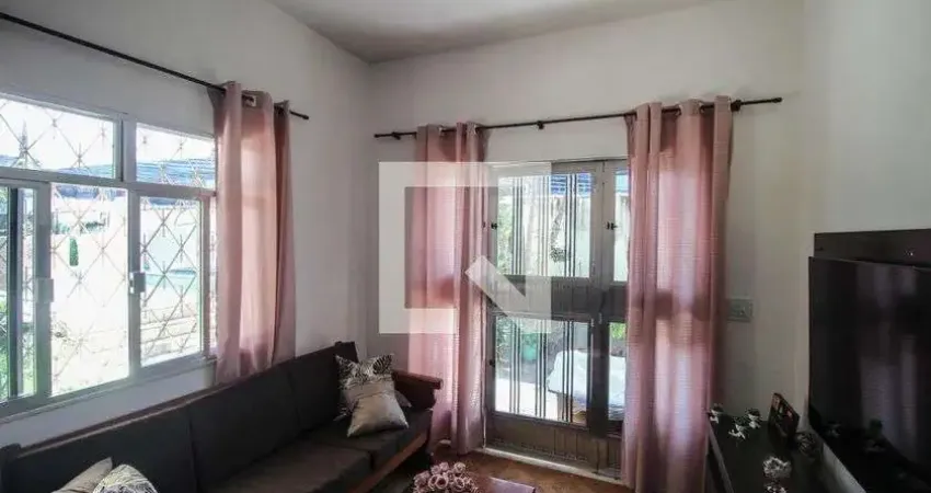 Casa para Aluguel - Rocha Sobrinho, 4 Quartos, 190 m² - Mesquita