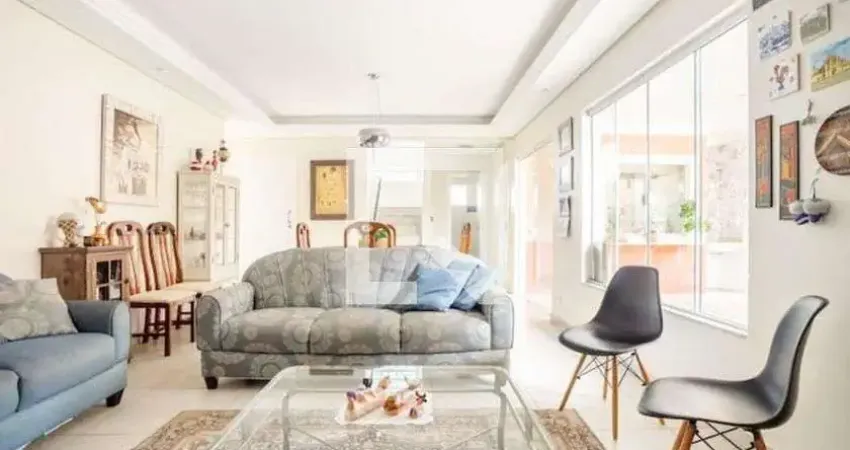 Casa para Aluguel - Santo Antônio de Lisboa, 3 Quartos, 230 m² - Florianópolis