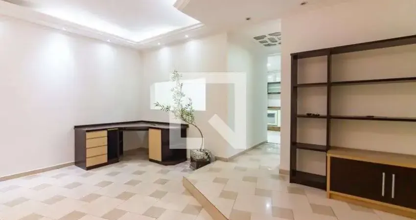 Casa com 3 quartos para alugar na Rua Jakob Lindenmaier, Quitaúna, Osasco