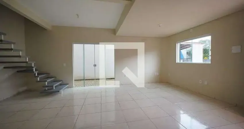 Casa / Sobrado em Condomínio para Aluguel - São João do Rio Vermelho, 3 Quartos, 100 m² - Florianópolis