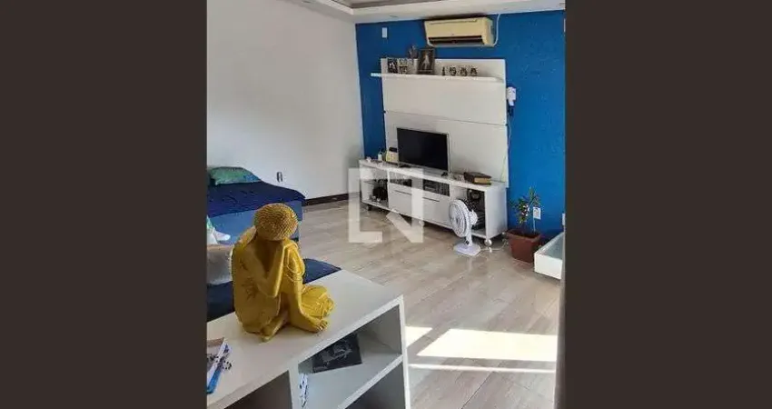 Casa com 4 quartos para alugar na Rua Xingu, Igara, Canoas