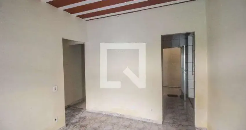 Casa para Aluguel - Rocha Sobrinho, 2 Quartos, 80 m² - Mesquita