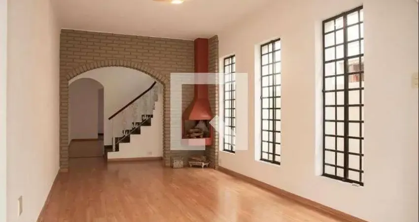 Casa com 4 quartos para alugar na Rua Doutor Nogueira Martins, Saúde, São Paulo