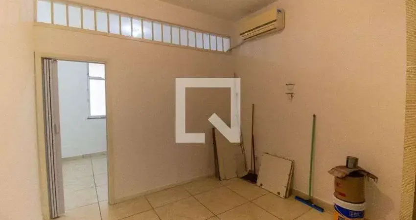Kitnet / Stúdio para Aluguel - Centro , 1 Quarto, 30 m² - Niterói