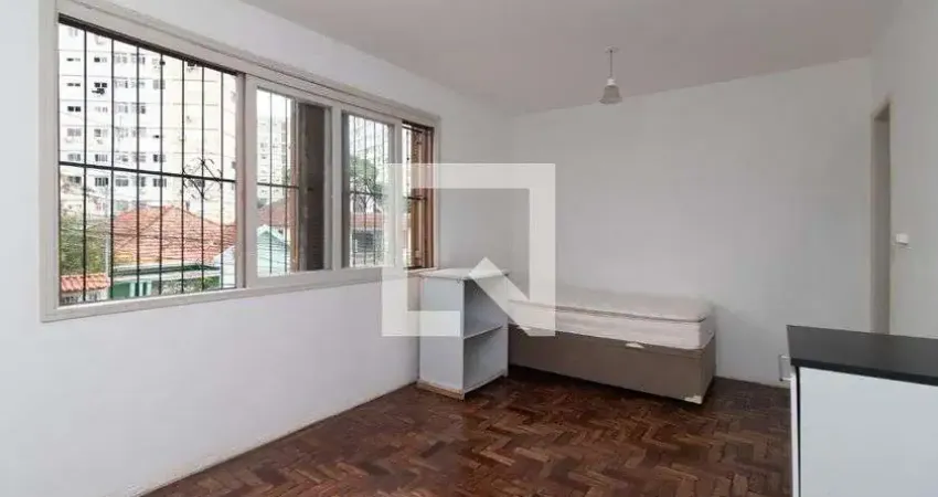Apartamento para Aluguel - Santo Antônio, 2 Quartos, 28 m² - Porto Alegre
