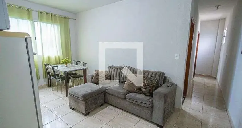 Casa com 2 quartos para alugar na Rua Porto Velho, Glória, Belo Horizonte