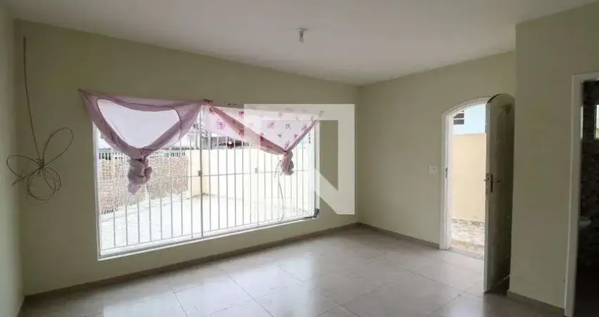 Casa com 3 quartos para alugar na Rua Manuel Alonso Esteves, Butantã, São Paulo