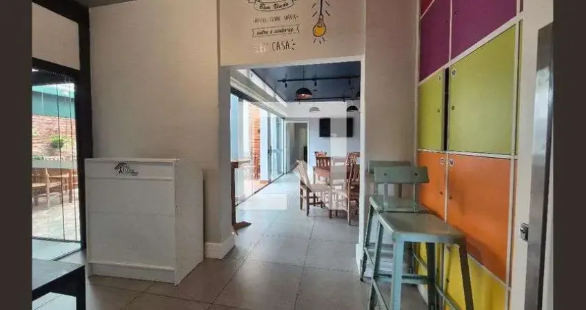 Casa com 3 quartos para alugar na Rua Cardoso de Almeida, Pacaembu, São Paulo