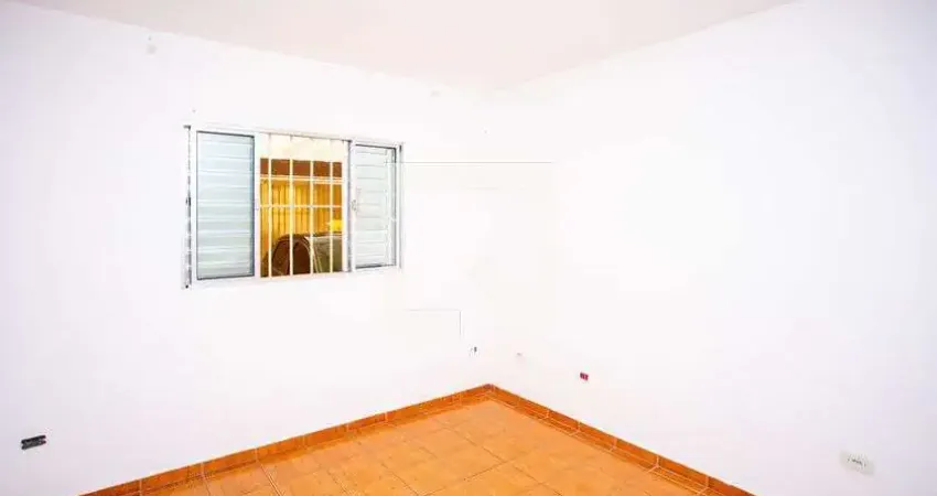 Casa com 2 quartos para alugar na Rua Oldegard Olsen Sapucaia, Centro, Diadema