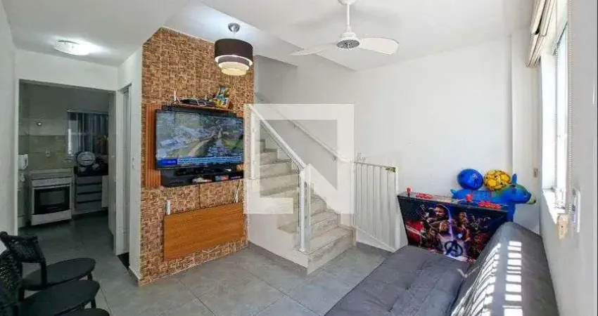 Casa / Sobrado em Condomínio para Aluguel - Maracanã, 2 Quartos, 70 m² - Praia Grande