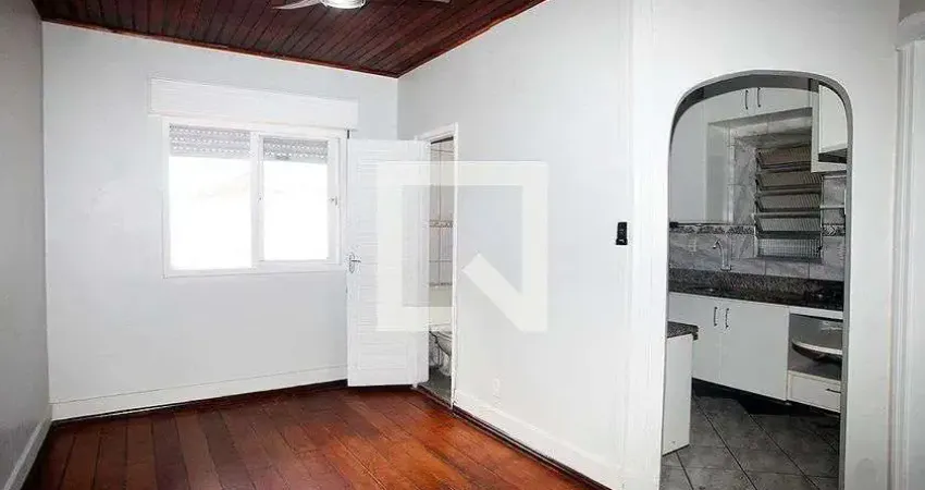 Casa para Aluguel - Cidade Baixa, 3 Quartos, 120 m² - Porto Alegre