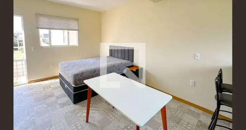 Kitnet / Stúdio para Aluguel - São João do Rio Vermelho, 1 Quarto, 25 m² - Florianópolis