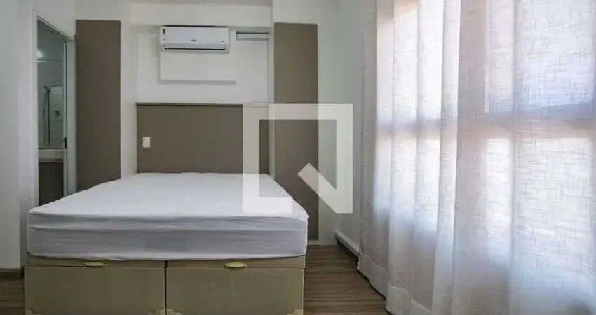 Apartamento para Aluguel - Centro, 1 Quarto, 26 m² - Mogi das Cruzes