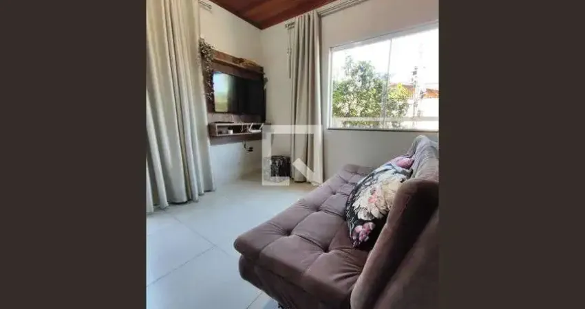 Kitnet / Stúdio para Aluguel - São João do Rio Vermelho, 1 Quarto, 40 m² - Florianópolis