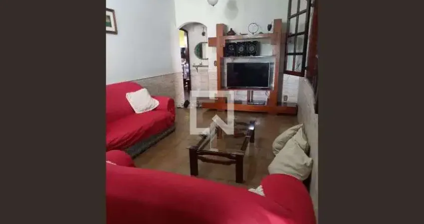 Casa para Aluguel - Jardim Califórnia, 2 Quartos, 60 m² - São Gonçalo
