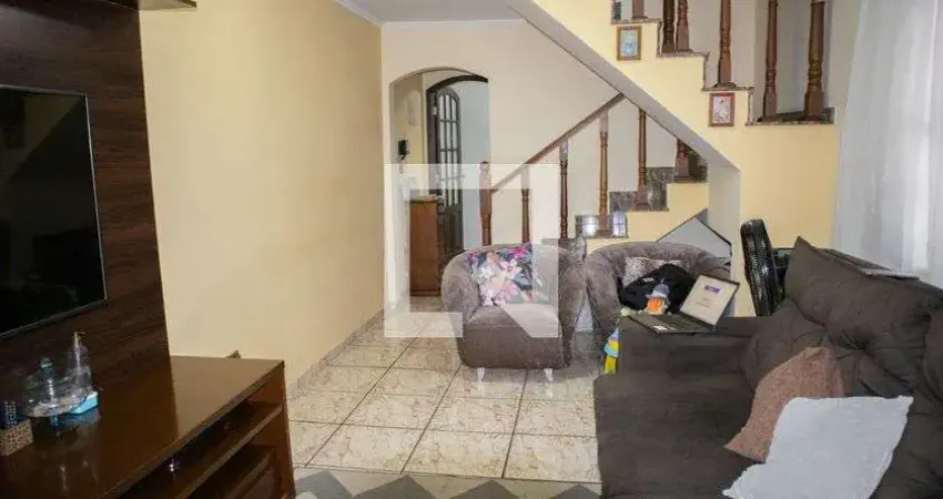 Casa com 3 quartos para alugar na Rua Santo Antônio de Lisboa, Vila Ede, São Paulo