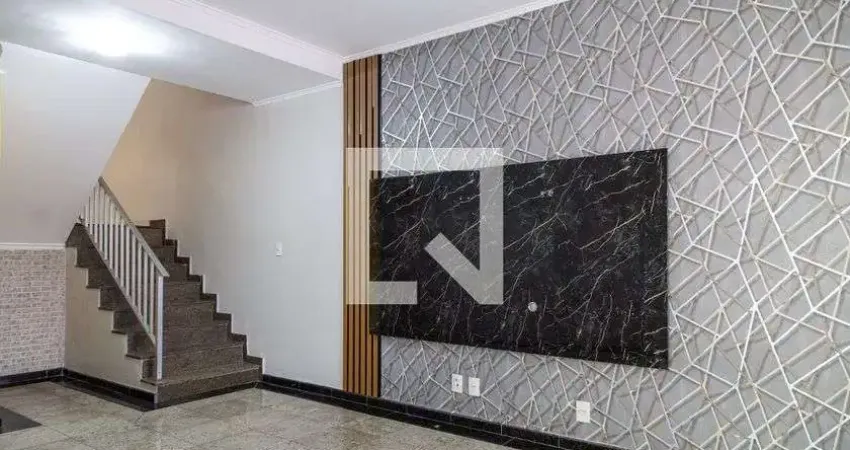 Casa com 3 quartos para alugar na Rua Sílvio Cervellini, Vila Jacuí, São Paulo