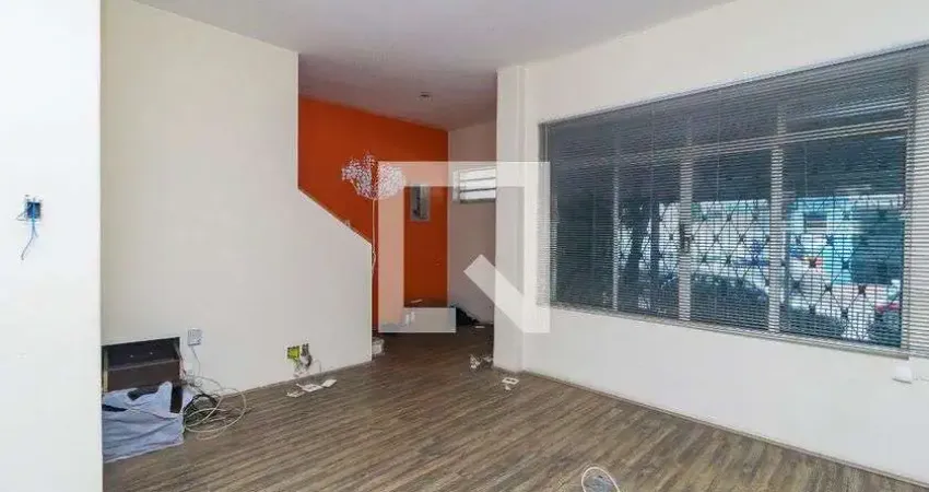 Casa com 3 quartos para alugar na Rua Demóstenes, Brooklin, São Paulo