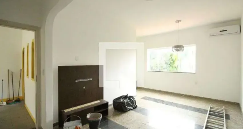 Casa para Aluguel - Taquara, 3 Quartos, 200 m² - Rio de Janeiro