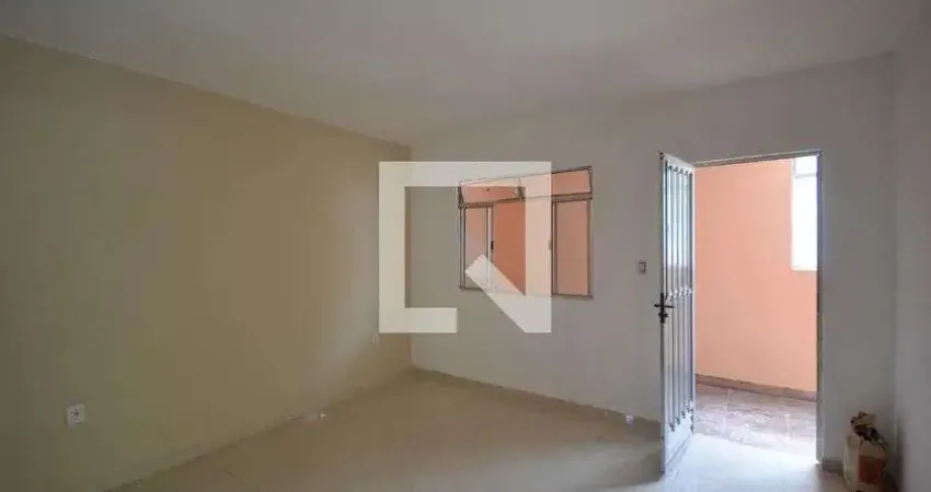 Casa para Aluguel - Areia Branca, 2 Quartos, 70 m² - Belford Roxo