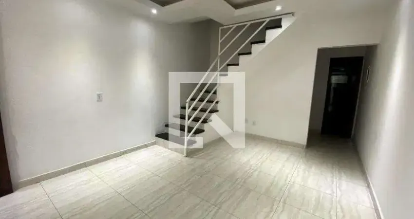 Casa para Aluguel - Saracuruna, 2 Quartos, 80 m² - Duque de Caxias