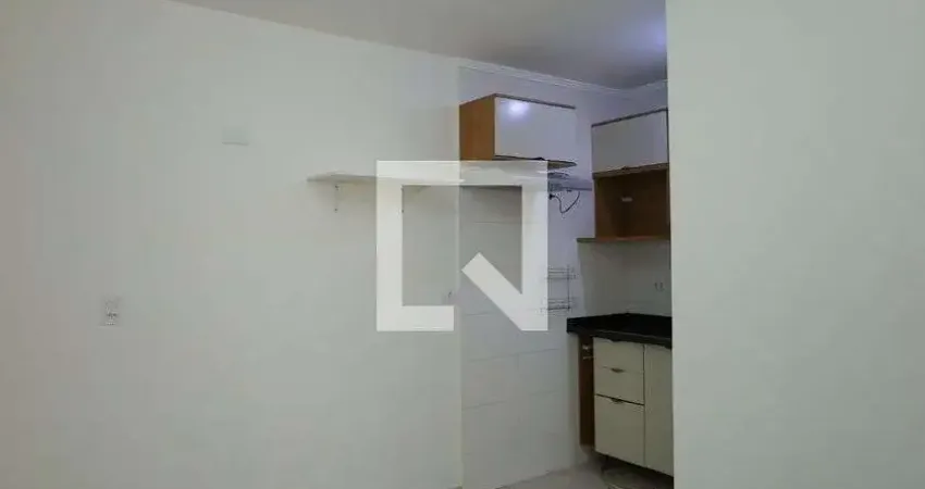 Casa / Sobrado em Condomínio para Aluguel - Itaquera, 2 Quartos, 39 m² - São Paulo