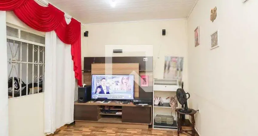 Casa com 2 quartos para alugar na Rua Mirinzal, Itaquera, São Paulo